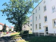 Hübsche 3-Raum-Wohnung mit gehobener Ausstattung, schicker Einbauküche und Stellplatz - Pirna