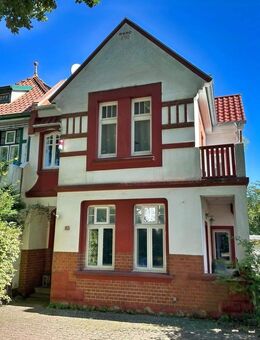 Charmante Altbau-Doppelhaushälfte mit Stellplätzen und Garten in beliebter Lage von Pinneberg! - Pinneberg