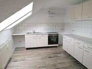 !! mit Einbauküche, 4-Zimmer-Wohnung mit Laminat !! - Chemnitz