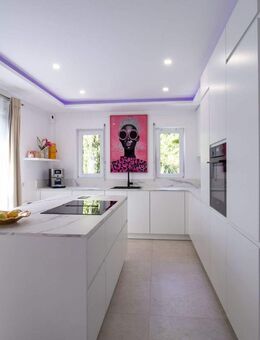 Ruhig gelegenes Einfamilienhaus mit PV-Anlage und Wärmepumpe - energieeffizient & bezugsbereit! - München