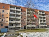 Sofort frei - herrliche Aussicht vom Balkon und 2 Zimmer, Küche, Bad - Wurzen