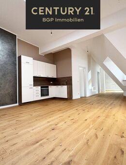 Zwei-Zimmer-Wohnung in guter Lage - DG re. - Berlin