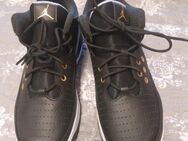 Neue Herrenschuhe Jordan Max Aura Gr.44 mit Karton - Offenbach (Main)