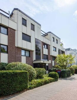 Lichtdurchflutete Maisonettewohnung mit großzügiger Dachterrasse - zwischen Ober- und Niederkassel - Düsseldorf