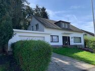 SANKT AUGUSTIN NIEDERBERG, freist, EFH / ZFH mit ca. 220 m² WNfl. 7 Zi. ca. 1.900 m² GrSt. + Keller - Sankt Augustin