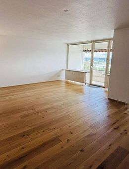 Stilvolle, helle 2,5-Raum-Wohnung mit Einbauküche in Wuppertal - Wuppertal