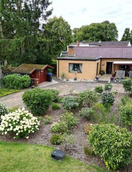 Ebenerdig wohnen mitten in Lüneburg – Bungalow mit großem Garten - Lüneburg