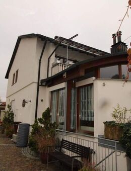 Doppelhaushälfte mit gehobener Ausstattung und gemütlichem Flair in ruhiger Lage - Gottmadingen