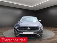 VW T-Roc, 1.0 TSI, Jahr 2023 - Greding