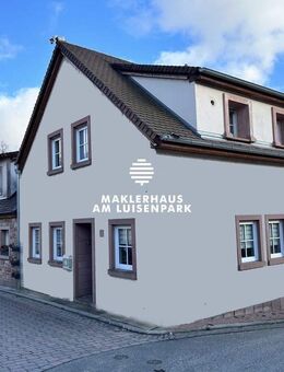 Neuwertiges Einfamilienhaus mit E-Ausweis "A" in idyllischer Lage mit zwei Garagen - Winnweiler