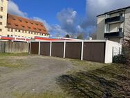 interessantes Baugrundstück inklusive 5 Garagen in Wurzen - Wurzen