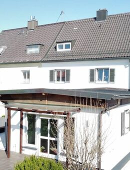 Mehrfamilien-Doppelhaushälfte in ruhiger Wohnlage - München