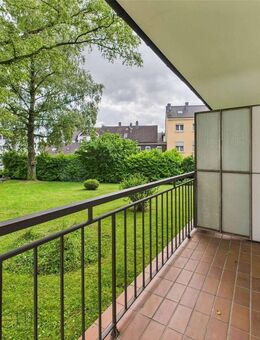 Sonnenverwöhnte 2-Zimmer-Erdgeschosswohnung mit Balkon in Solingen - Solingen (Klingenstadt)