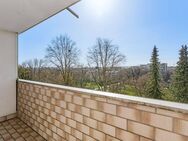 Bogenhausen: Gepflegtes 1-Zimmer-Apartment mit großem Balkon und Weitblick - München