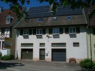 Großes Wohnhaus mit 5 Garagen in Dornhan! - Dornhan