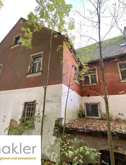 Weiden/Mallersricht : Vierseithof mit genehmigtem Sanierungskonzept (6 WE) und Ausbaureserve - Weiden (Oberpfalz)