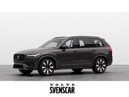 Volvo XC90, Ultra Dark Recharge Plug-In Hybrid AWD T8 Twin Engine EU6d, Jahr 2024 - Regensburg