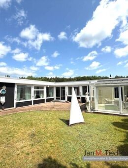 Familien-Bungalow mit 145 m² Wohn-Nutzfläche und 4,5 Zimmer in ruhiger Lage von Groß Grönau - Groß Grönau