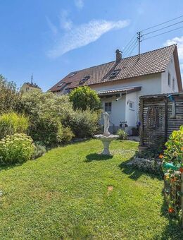 Gepflegtes Einfamilienhaus mit Einliegerwohnung, auf großem Grundstück in Kelheim, zu verkaufen. - Kelheim