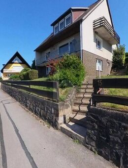 FAMILINIDYLLE MIT WEITBLICK - Aerzen