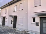 Moderne 3,5 Zimmer-Wohnung in 2-Parteienhaus über 2 Etagen in Bockhorn - Bockhorn (Bayern)