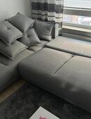Graues Ecksofa mit Schlaffunktion & Stauraum – 300 € VB in 60487
