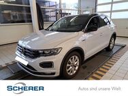 VW T-Roc, 1.5 TSI Sport R-Line, Jahr 2022 - Mainz