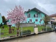 Großes, tolles Einfamilienhaus im Bungalowstil mit Einliegerwohnung im Obergeschoss - Mengkofen