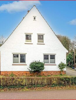 Schönes Einfamilienhaus mit Einliegerwohnung in ruhiger und zentraler Lage in Bad Bramstedt - Bad Bramstedt