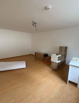 Büro mit Küche + Bad + Garage in Apelstedt - Sickte