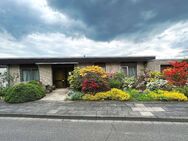 Top-Lage: Bungalow mit Einliegerwohnung, Garage und Weitblick von Leverkusen-Lützenkirchen - Leverkusen