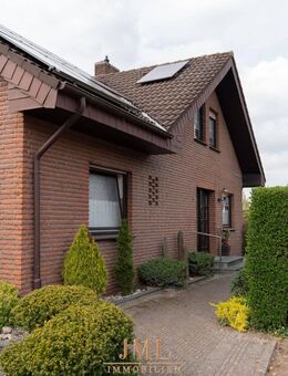 Freistehendes Ein/- Zweifamilienhaus in ruhiger Wohnsiedlung von Fürstenau - Fürstenau