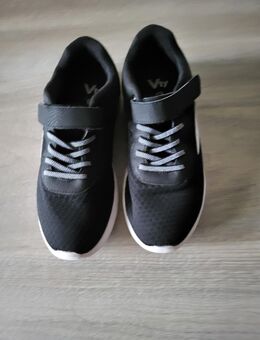 Turnschuhe Gr39 - Saalfeld (Saale)