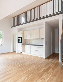 Exklusive Galerie-Wohnung *BESICHTIGUNG - Sa. 06.12. um 13:15 UHR - Treffpunkt vor dem Haus Ahornweg 2 - Beelitz