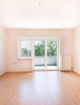 Provisionsfrei! Renovierungsbedürftge 3-Zimmer-Wohnung mit Südbalkon in Nürnberg, Großreuth bei Schweinau - Nürnberg