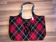 Victoria‘s Secret Schultertasche Neu mit Etikett NP 60$ Carry Bag Felt - Hamburg