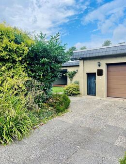 Charmanter Bungalow mit großem Garten und Ausbaupotenzial - 979 m² Grundstück! - Delmenhorst
