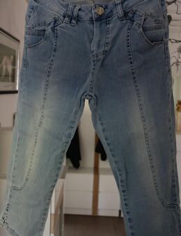 Damen-Jeanshose- Caprihose hellblau Gr.34 - Steinheim (Murr) Zentrum