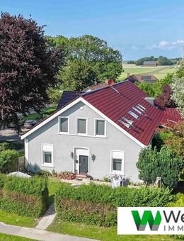Solides Mehrfamilienhaus mit Entwicklungspotenzial - 10 Wohneinheiten in zentraler Lage von Friedrichskoog - Friedrichskoog