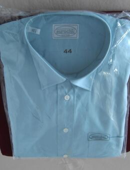 NEU Herren Hemd Gr. 44 / Gr. L-XL 100% Sehr feinfädige, reine Baumwolle. Farbe: grau-blau. Modehaus KONEN „Eurochic“ Langarm Oberhemd. Klassische Kragenform. Bequemer, gerader „Normal Schnitt“ Taillen-Weite 128 cm. Original Verpackt – LADEN-NEU - Bad Oeynhausen