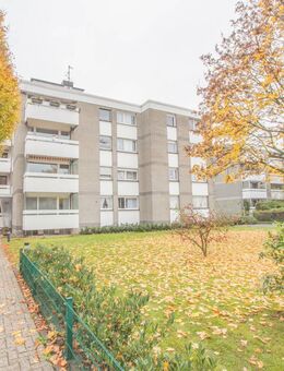Sanierungsbedürftige Eigentumswohnung in ruhiger Wohnlage von Meerbusch - Meerbusch