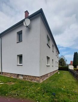 Gepflegtes Mehrfamilienhaus mit Stellplätzen - Borna