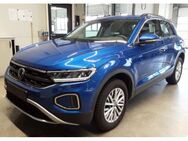 VW T-Roc, 1.5 TSI Life Dig, Jahr 2023 - Hannover