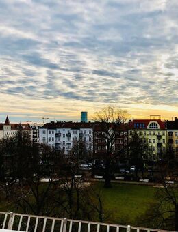 Dachgeschoss mit 3 Terrassen davon eine Aufdachterrasse mit spektakulärem 360-Grad-Rundumblick - Direkt am Boxhagener Platz - - Berlin