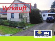 Einfamilienhaus mit Garage, überdachter Terrasse, Gartenhaus, in ruhiger Lage, Extras! - Barenburg
