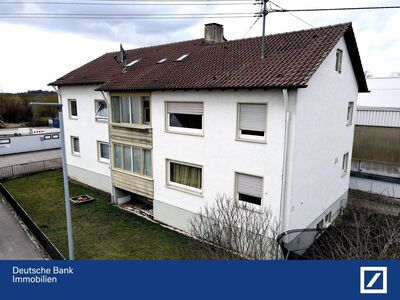 ***Mehrfamilienhaus mit 4 Stellplätzen in Burlafingen***