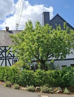 Rarität: Liebevoll und fachmännisch saniertes, denkmalgeschütztes Fachwerkhaus mit Scheune lädt zu schönem Wohnen auf dem Land ein. - Hachenburg