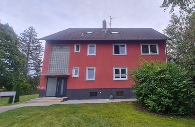 Gepflegte 3 Zimmer Dachgeschoss-Wohnung - 90584 ALLERSBERG