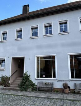 Attraktives Wohn- und Geschäftshaus im Herzen von Leutershausen - Leutershausen