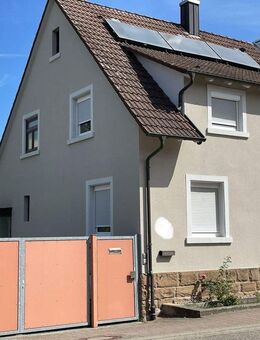 Einfamilienhaus mit großem Garten & Nebengebäuden in Gondelsheim - Gondelsheim
